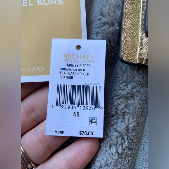 NWT Michael Kors gold wallet - Picture 2 of 12